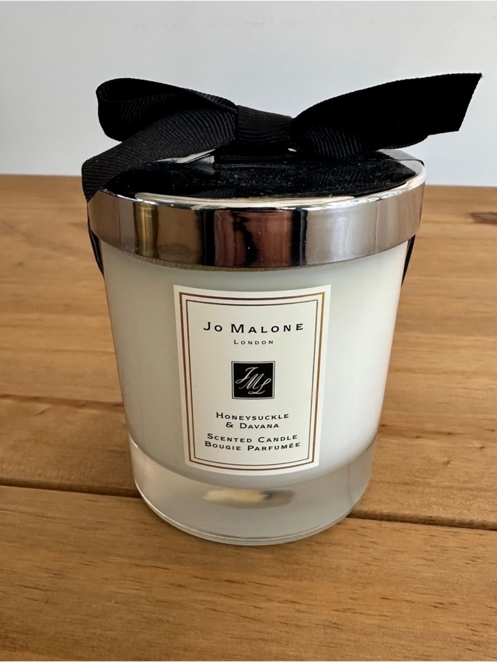 Brand New Jo Malone Honeysuckle & Davana Scented Candle